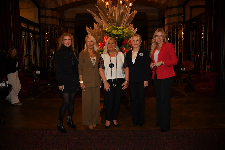 Baarm Sensin Derneinden Pera Palaceta Anlaml 10 Kasm Daveti